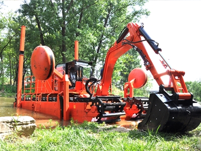 兩棲式多功能船